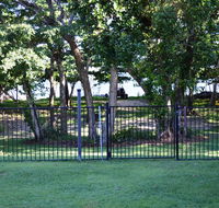 Kurrimine Beach Huts - Hotels Melbourne