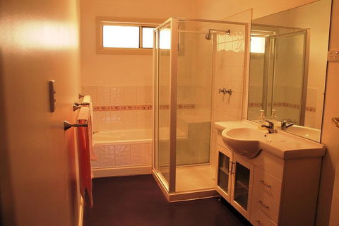 Lake Tyrrell Accommodation - Hotels Melbourne 1