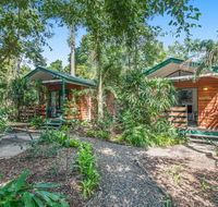 Landsborough Pines Caravan Park - Hotels Melbourne