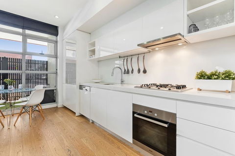 Light-Filled Beachside Apartment In Trendy Area - Hotels Melbourne 2