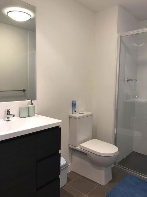 Luxury Apt With 2BR Plus 2Bath - Hotels Melbourne 3