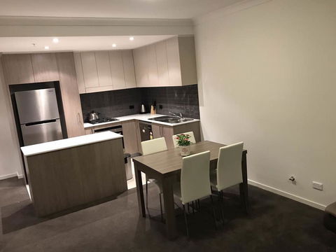 Luxury Apt With 2BR Plus 2Bath - Hotels Melbourne 2