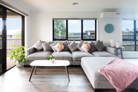 Luxury Escape In Ocean Grove - Hotels Melbourne 3
