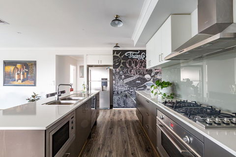 Luxury Escape In Ocean Grove - Hotels Melbourne 1
