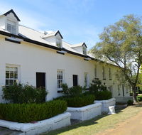 Lythgo's Row Colonial Cottages - Hotels Melbourne