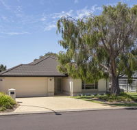 Macs Manor - Hotels Melbourne