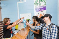 Mad Monkey Backpackers Waterfront