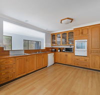 Malibu Holiday House 6 Dulconghi Street - Hotels Melbourne