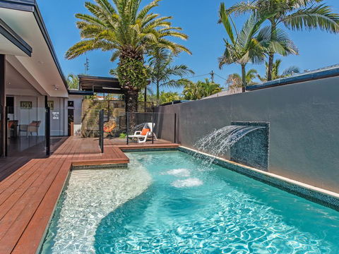 Marcoola House, Pet Friendly, Sunshine Coast - Hotels Melbourne 0
