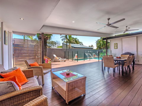 Marcoola House, Pet Friendly, Sunshine Coast - Hotels Melbourne 1