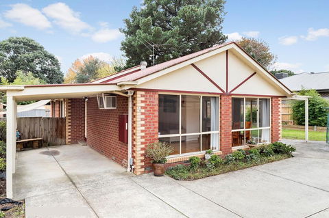 Maroondah 3 Bedroom House In Kilsyth - Hotels Melbourne 0