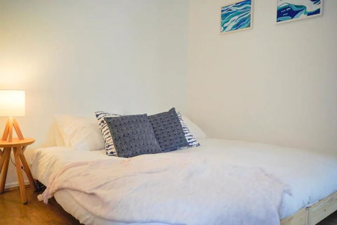 Modern 2 Bedroom Apartment Close To Beach And City - Hotels Melbourne 3