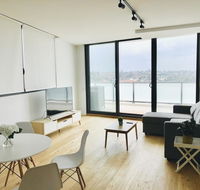 Modern Designer 2BR Apartment Near Airport  Beach - Hotels Melbourne