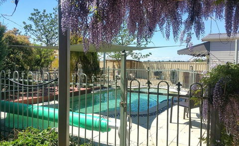 Must Love Dogs B&B & Self Contained Cottage - Hotels Melbourne 2