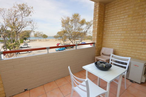 Hillarys Marina Apartment - Hotels Melbourne 11