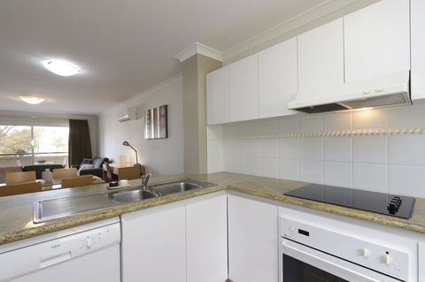 Hillarys Marina Apartment - Hotels Melbourne 13