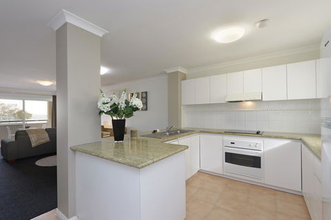 Hillarys Marina Apartment - Hotels Melbourne 16