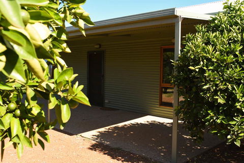 Swan Valley Sisters - Hotels Melbourne 14