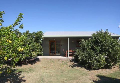 Swan Valley Sisters - Hotels Melbourne 10