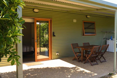 Swan Valley Sisters - Hotels Melbourne 26