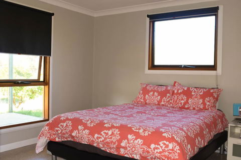 Swan Valley Sisters - Hotels Melbourne 18