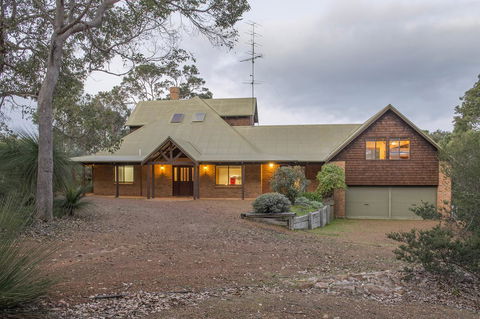 A Hidden Bush Delight - Hotels Melbourne 6