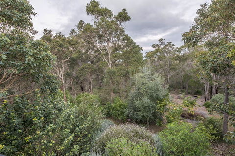 A Hidden Bush Delight - Hotels Melbourne 7