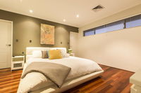 Book Ardross Accommodation Vacations Hotels Melbourne Hotels Melbourne