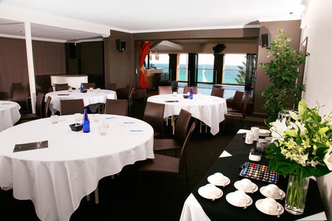 Cottesloe Beach Hotel - Hotels Melbourne 18