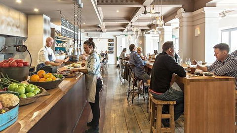 Cottesloe Beach Hotel - Hotels Melbourne 3