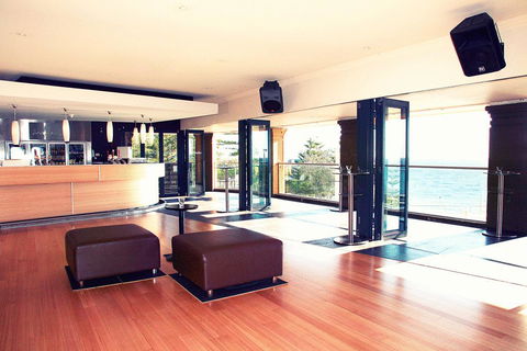 Cottesloe Beach Hotel - Hotels Melbourne 12