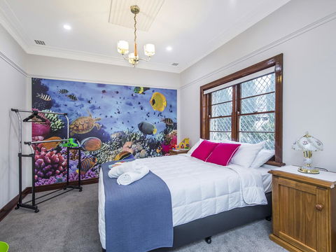 Luxury Federation Style Home - Sleeps 10 - Hotels Melbourne 10