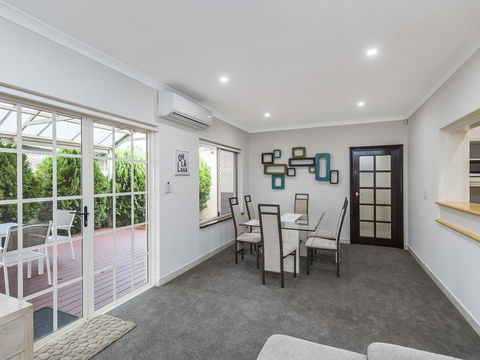 Luxury Federation Style Home - Sleeps 10 - Hotels Melbourne 2