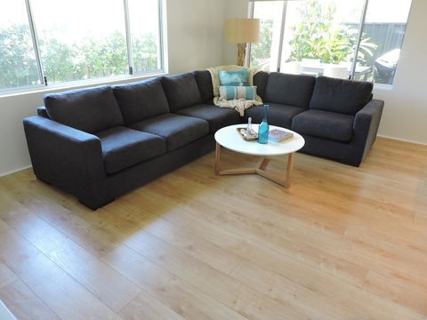 Contemporary Cove - Quindalup - Hotels Melbourne 4