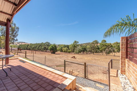 'Bindoon Valley Escape' Cottage - Hotels Melbourne 7