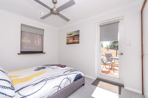 'Bindoon Valley Escape' Cottage - Hotels Melbourne 2