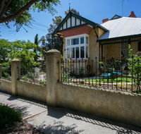 Danum House - Hotels Melbourne