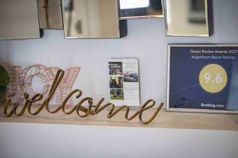 Magnificent Beach Retreat - Hotels Melbourne 6