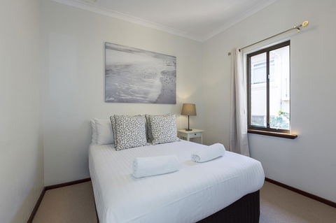 Cottesloe Sea Salt Abode - Executive Escapes - Hotels Melbourne 9