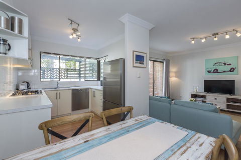 Cottesloe Sea Salt Abode - Executive Escapes - Hotels Melbourne 7