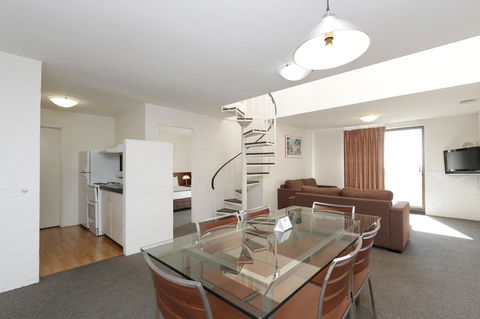 Atrium Hotel Mandurah - Hotels Melbourne 17