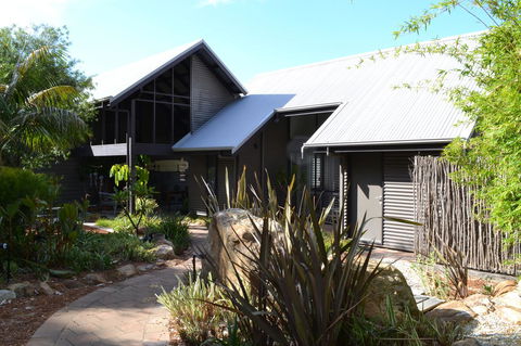 DESIGNER'S STUDIO - Hotels Melbourne 13