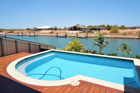 27 Corella Court - Hotels Melbourne 28