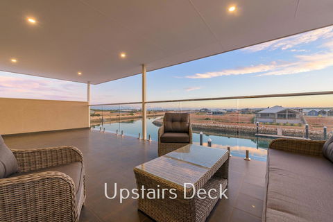 32 Corella Court - Hotels Melbourne 18