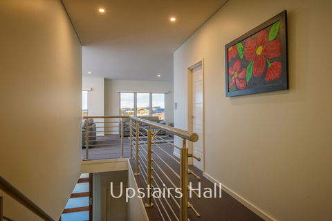 32 Corella Court - Hotels Melbourne 13