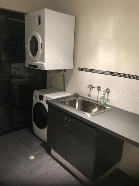THE SANCTUARY LUXURY HOLIDAY HOME - Hotels Melbourne 28
