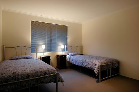THE SANCTUARY LUXURY HOLIDAY HOME - Hotels Melbourne 5