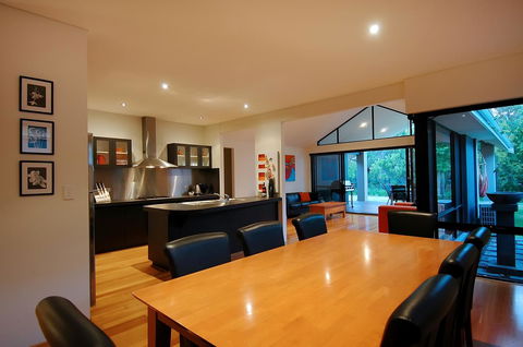 THE SANCTUARY LUXURY HOLIDAY HOME - Hotels Melbourne 19