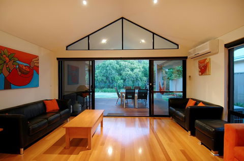 THE SANCTUARY LUXURY HOLIDAY HOME - Hotels Melbourne 16