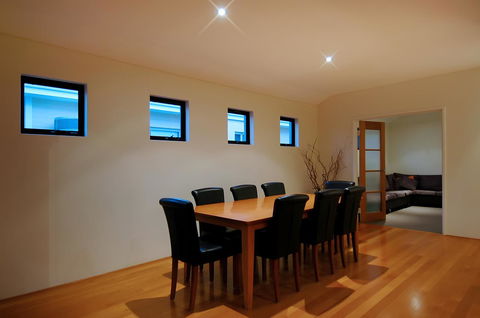 THE SANCTUARY LUXURY HOLIDAY HOME - Hotels Melbourne 20
